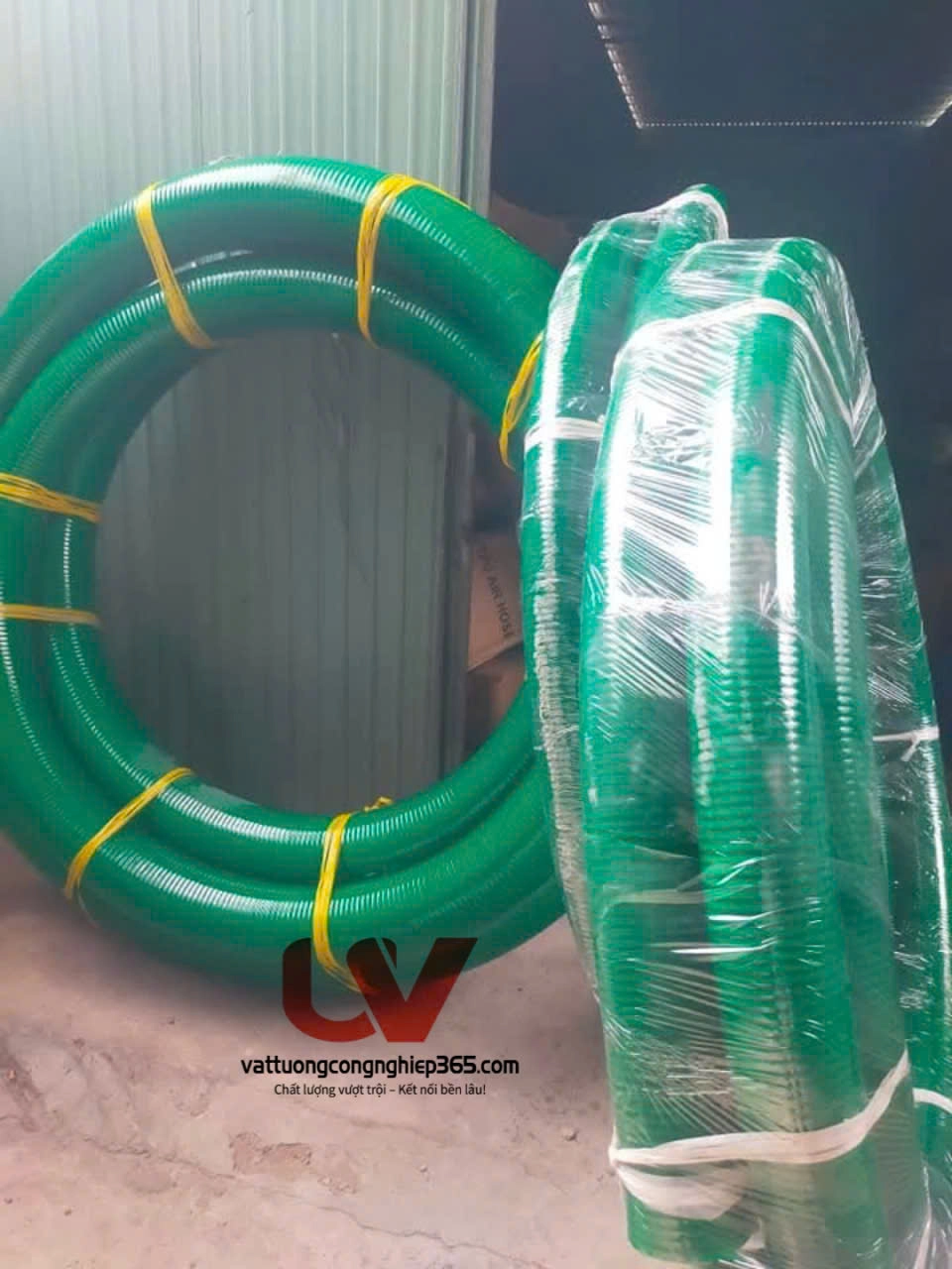Phân phối ống gân nhựa phi 114 hút hầm cầu giá rẻ