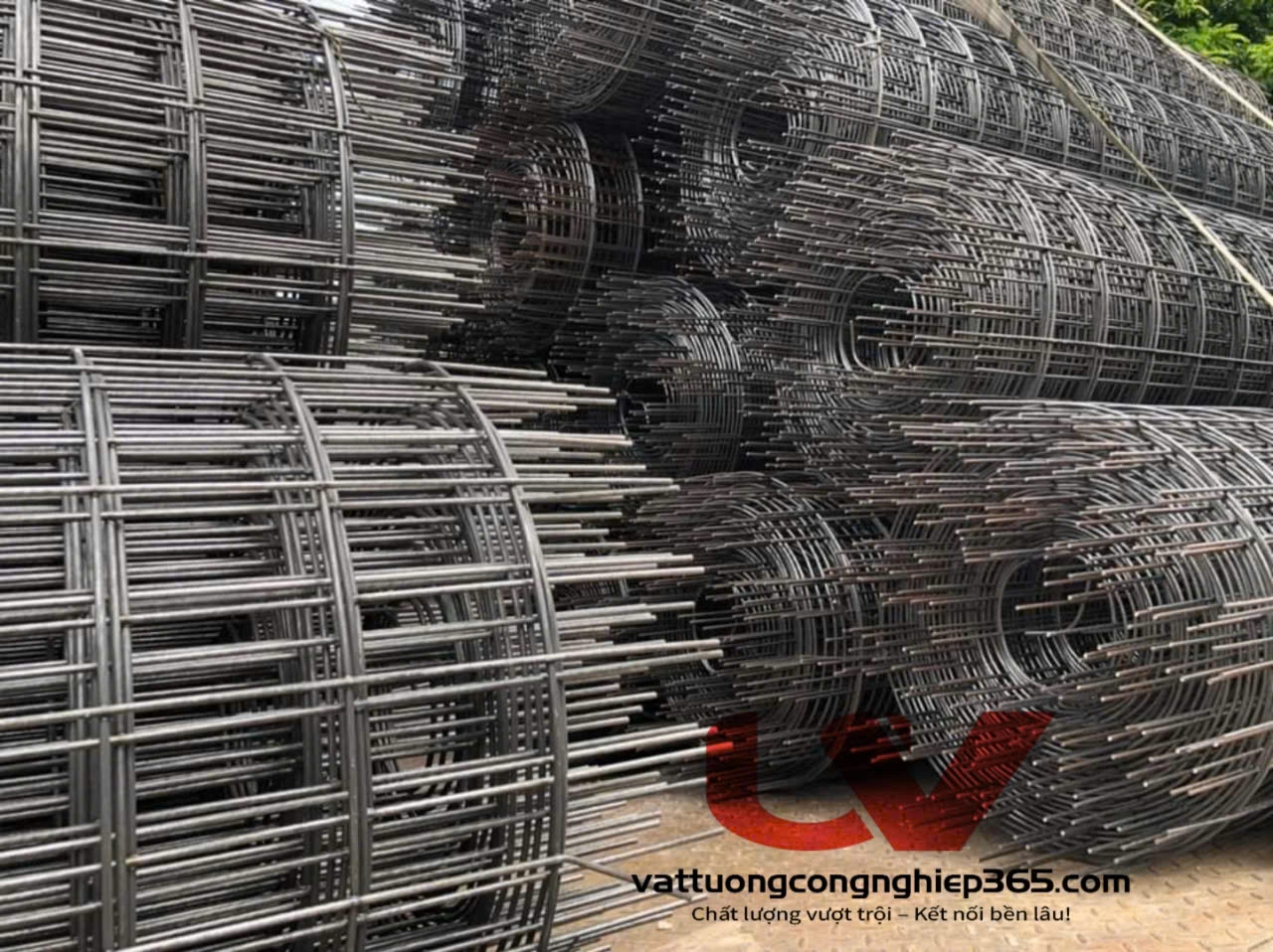 Sản xuất cuộn lưới hàn 4ly ô 100x100 đổ sàn bê tông