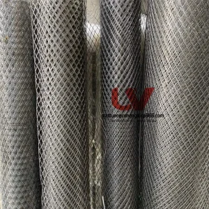 Mua lưới dập giãn 1.5ly ô lưới 15x30mm dài 10m