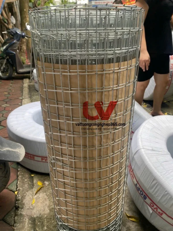 Sản xuất lưới hàn 3mm ô vuông 35x35mm dạng cuộn