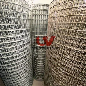 Mua lưới sắt hàn 3.5mmx25x50mm cuộn dài 20m