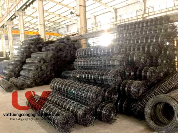 Sản xuất lưới sắt hàn 4ly ô 200*200 đổ bê tông