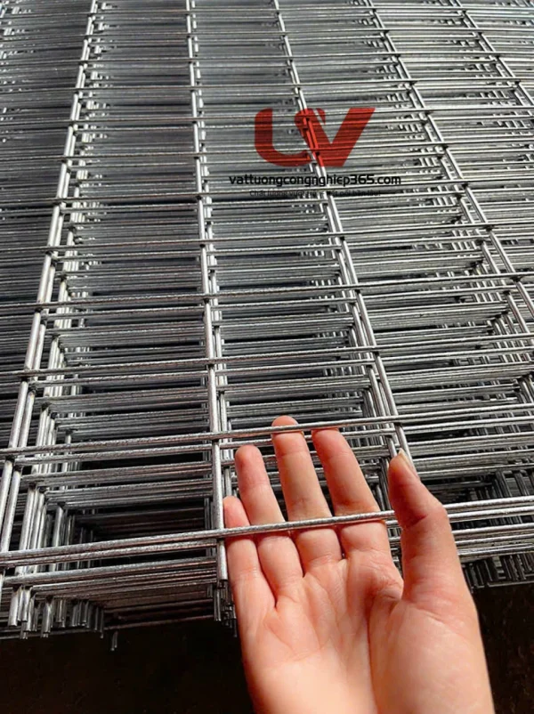 Sản xuất lưới sắt hàn 5mm ô lưới 50x100mm kích thước 1mx2m