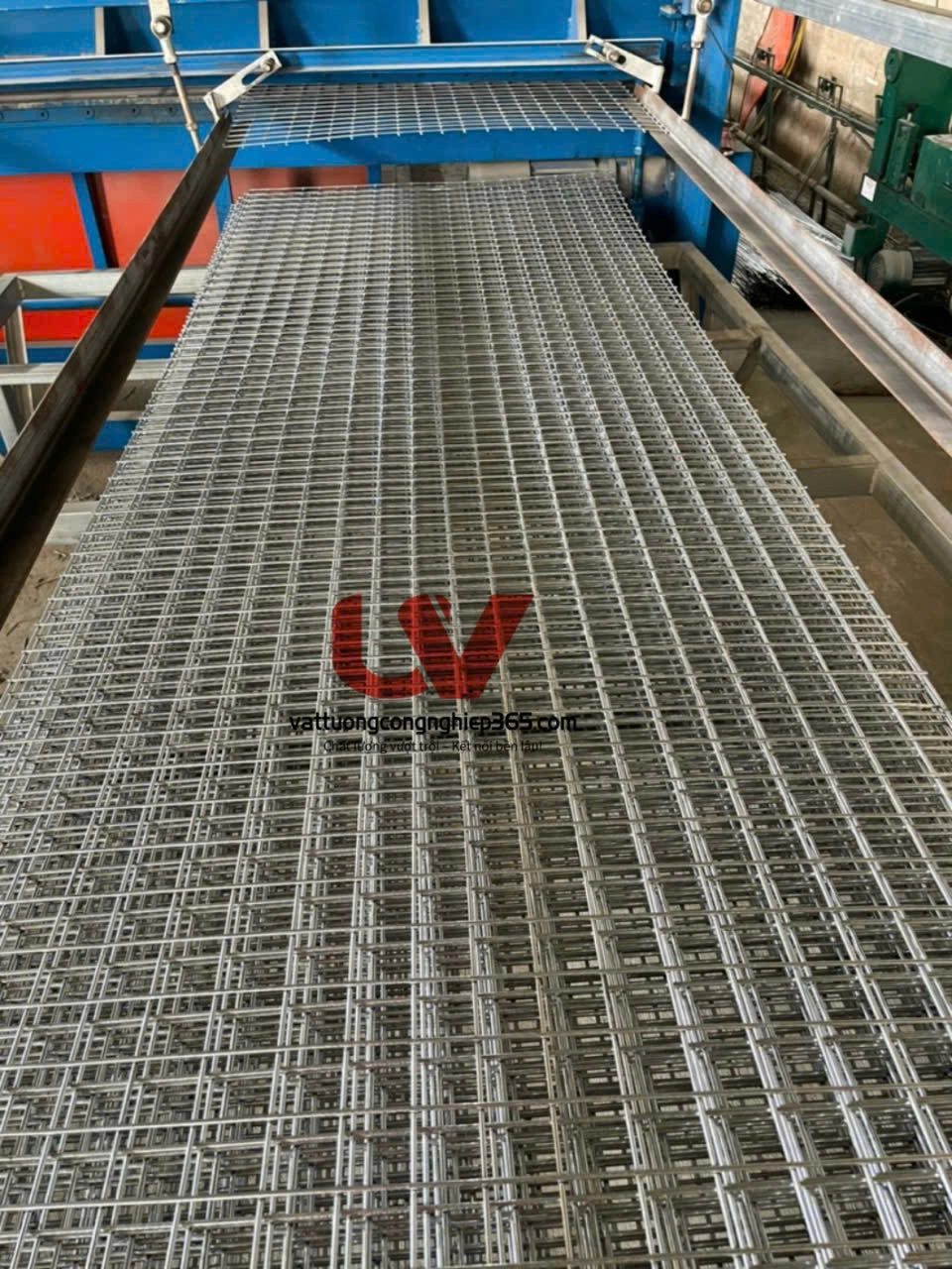 Sản xuất lưới sắt hàn mạ kẽm 3ly ô lưới 35x35mm