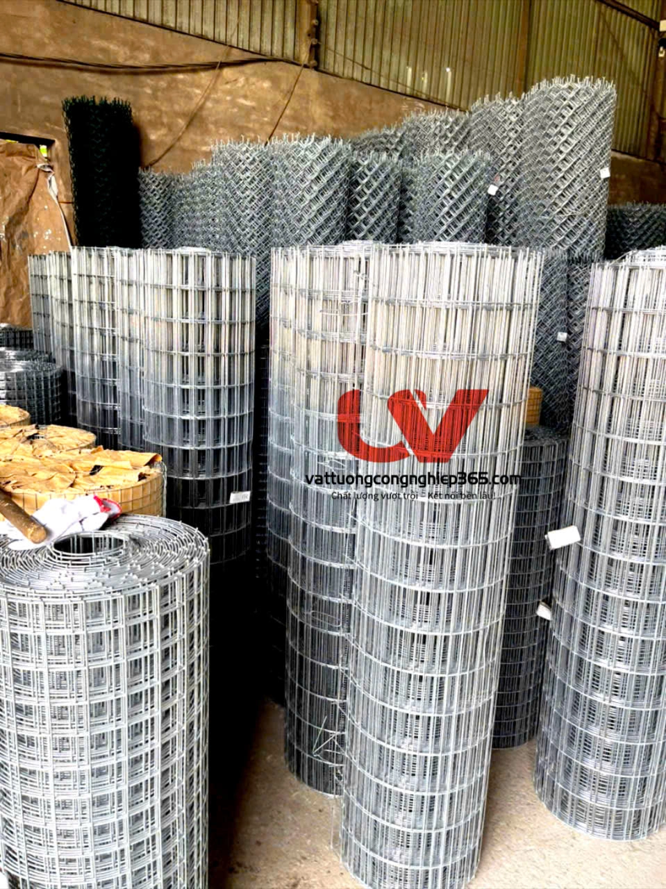 Phân phối lưới hàn cuộn 3ly mắt 100x100