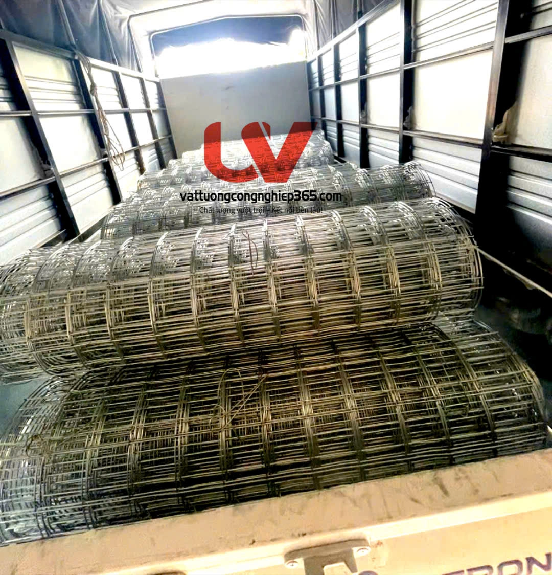 https://vattuongcongnghiep365.com/san-pham/luoi-thep-han-d3-o-100x100-10cmx10cm-kho-1mx30m-co-san Cuộn lưới thép hàn mạ kẽm 3mmx10cmx10cm