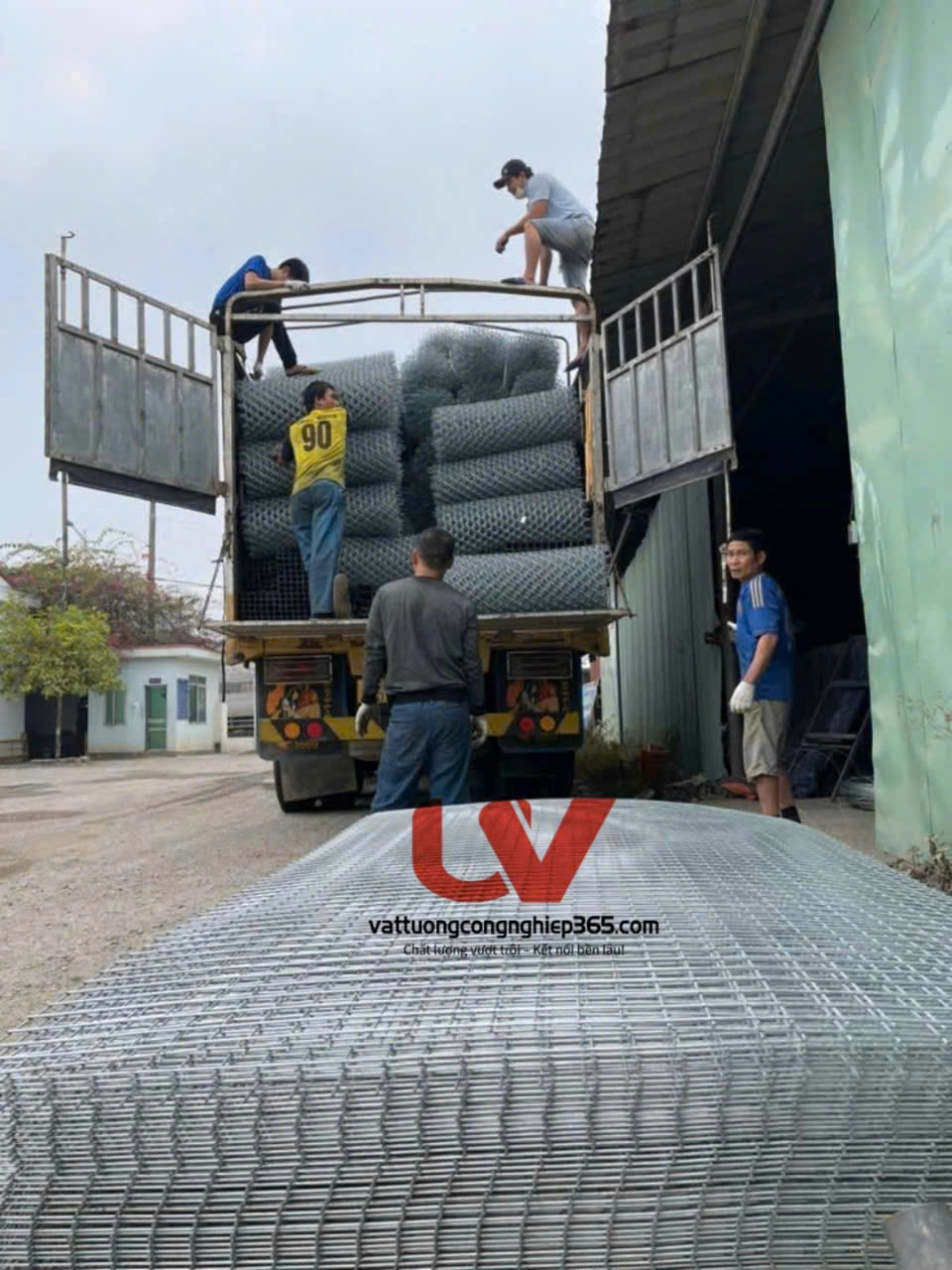Mua lưới thép hàn 5ly ô 100x100 kích thước 1mx2m