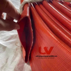 Ống bạt cốt dù phi 250 được dùng để bơm, dẫn, hút, xả, tải nước, cấp thoát nước trong ao hồ, kênh, mương, cấp thoát nước ngầm, cống, tưới tiêu nông