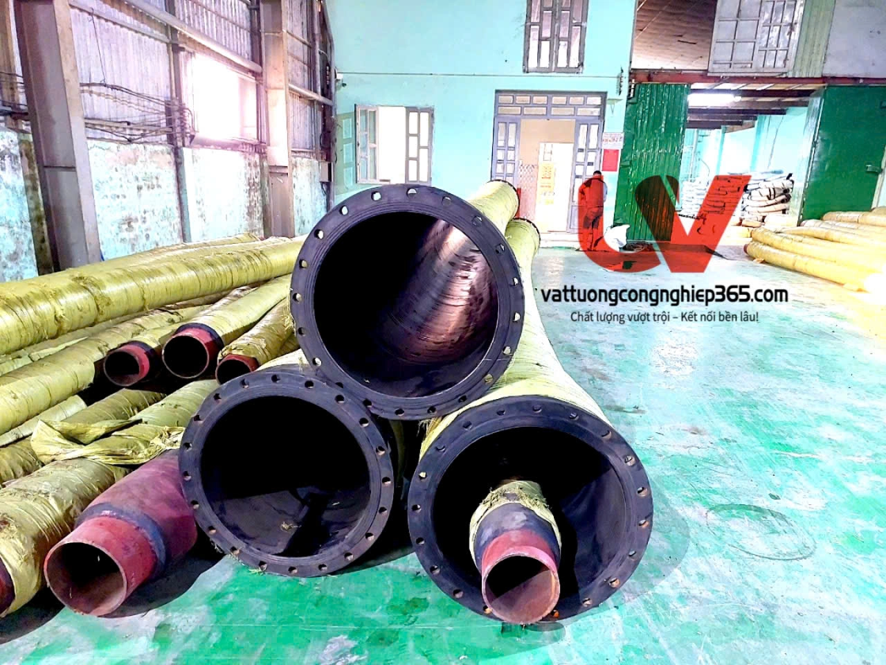 Cung cấp ống cao su lõi thép hút cát D168 chịu áp lực cao