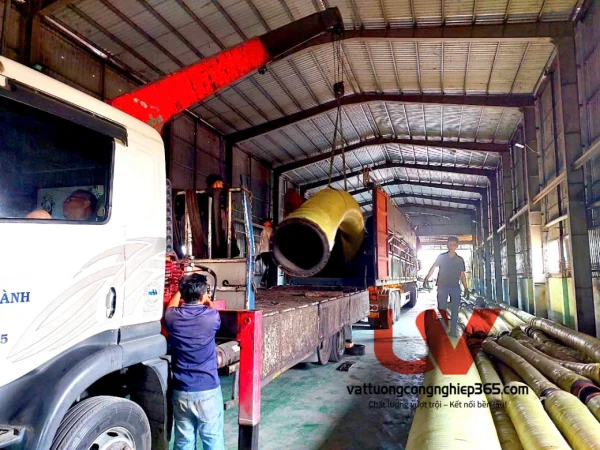 Phân phối ống cao su lõi thép hút cát D200 nhập khẩu