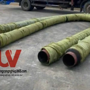 Ống cao su lõi thép hút cát phi 200 dài 12m gắn 2 đầu sắt
