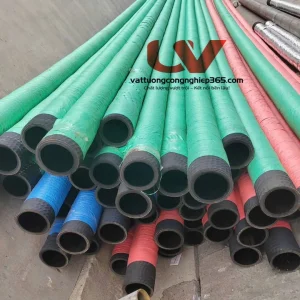 Phân phối ống cao su lõi thép phi 90 cho thuyền hút cát, trạm bơm nước