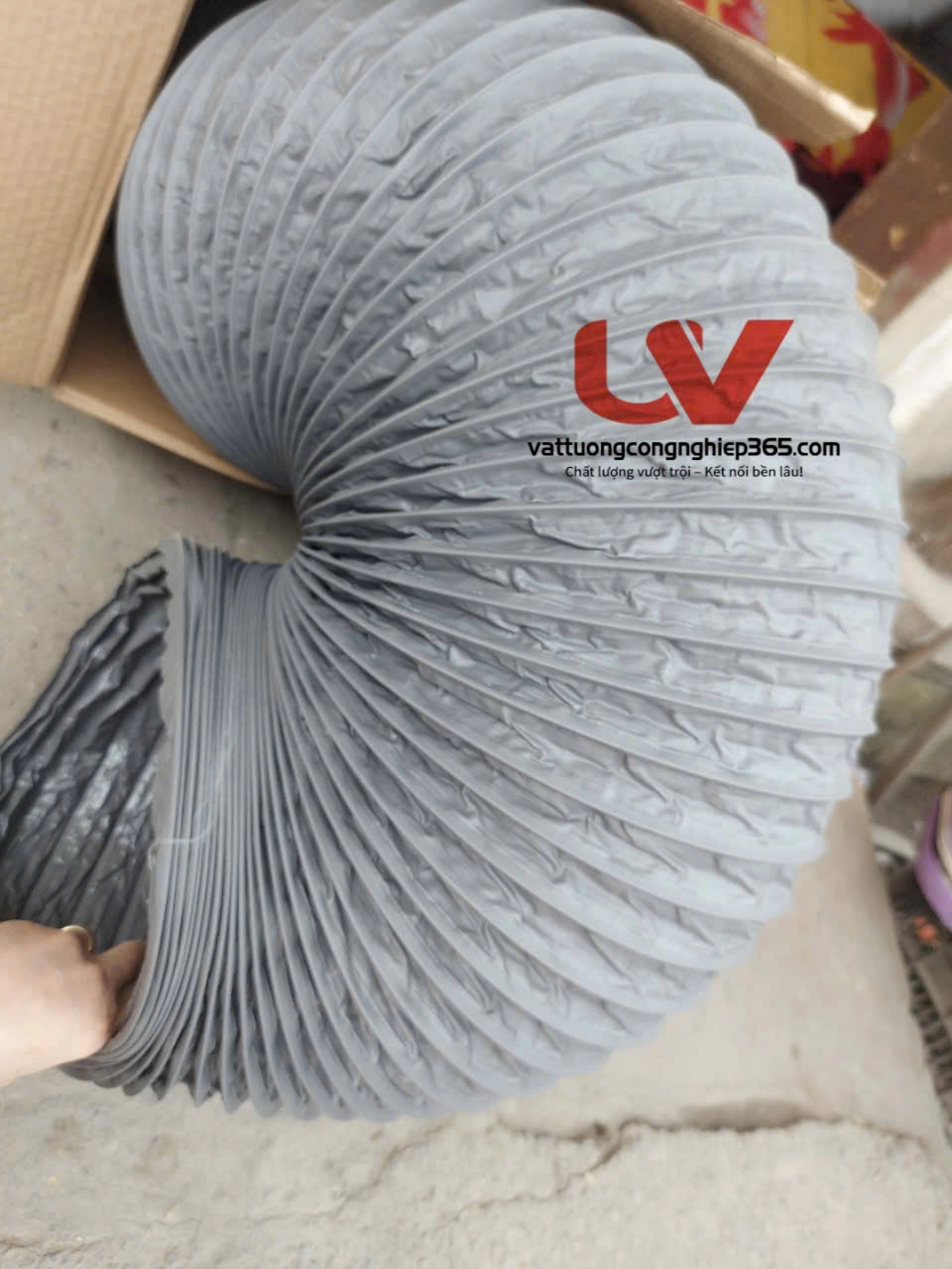 Phân phối ống dẫn gió mềm D500 lắp quạt thông gió