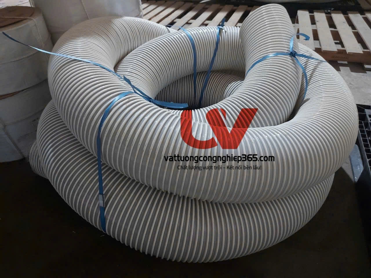 Nơi bán ống mềm dẫn khí bụi phi 200 giá rẻ