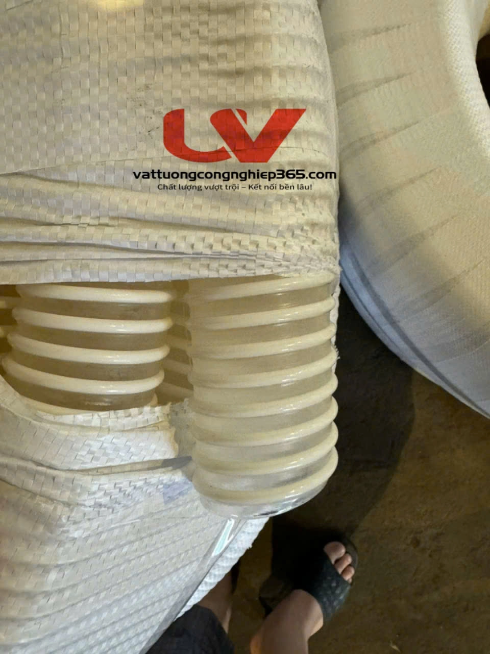 Đia chỉ cung cấp ống gân nhựa cổ tẩu hút hạt nhựa phi 40 uy tín