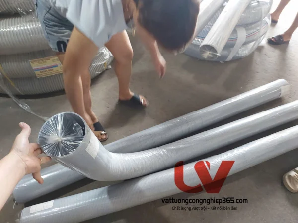 Tổng kho phân phối ống nhựa định hình phi 200 dẫn khí lạnh tại Hà Nội
