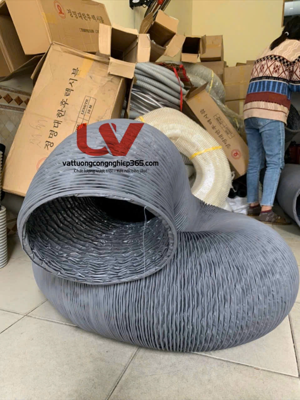 Cung cấp ống gió mềm vải D500 lắp quạt thông gió tòa nhà