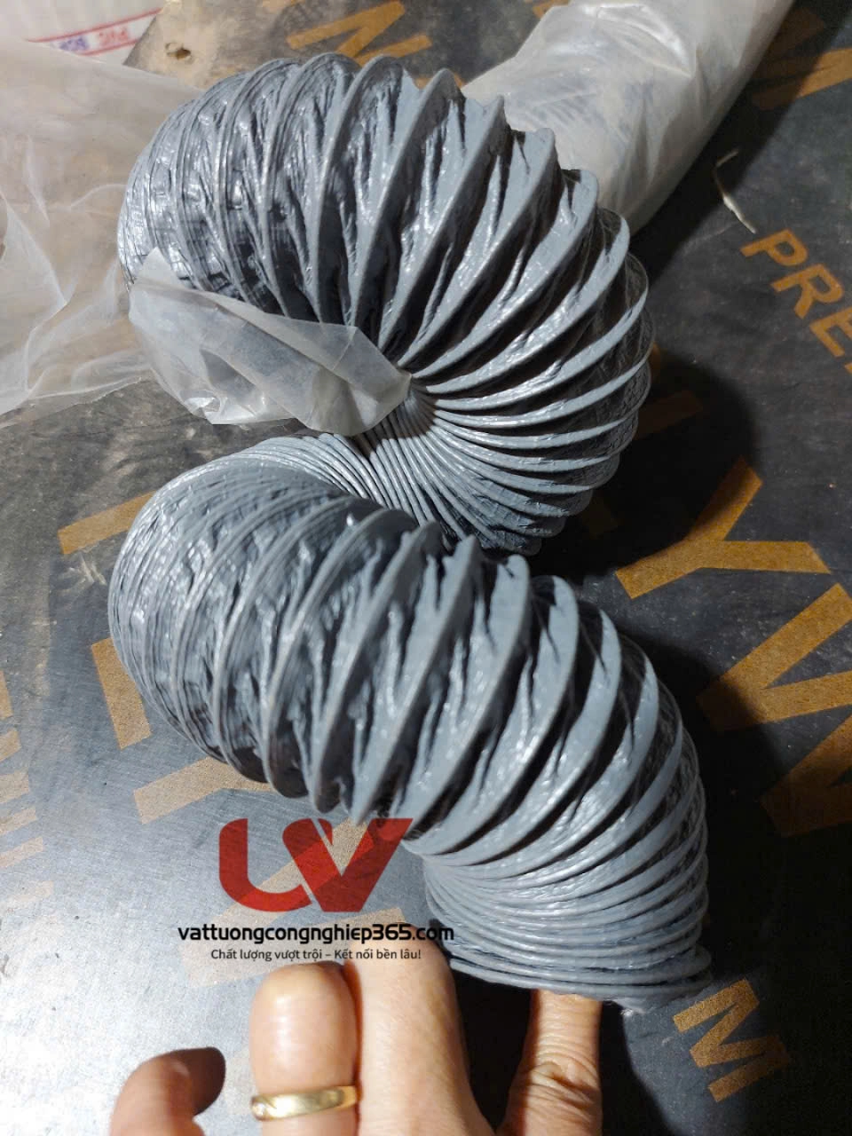 Cung cấp ống gió mềm vải D40 chống cháy tại Hà Nội