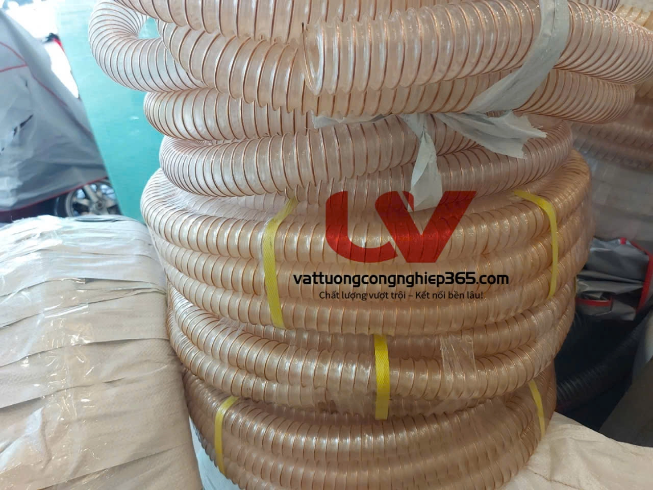 Địa chỉ cung cấp ống hút bụi gắn máy CNC phi 40 giá rẻ