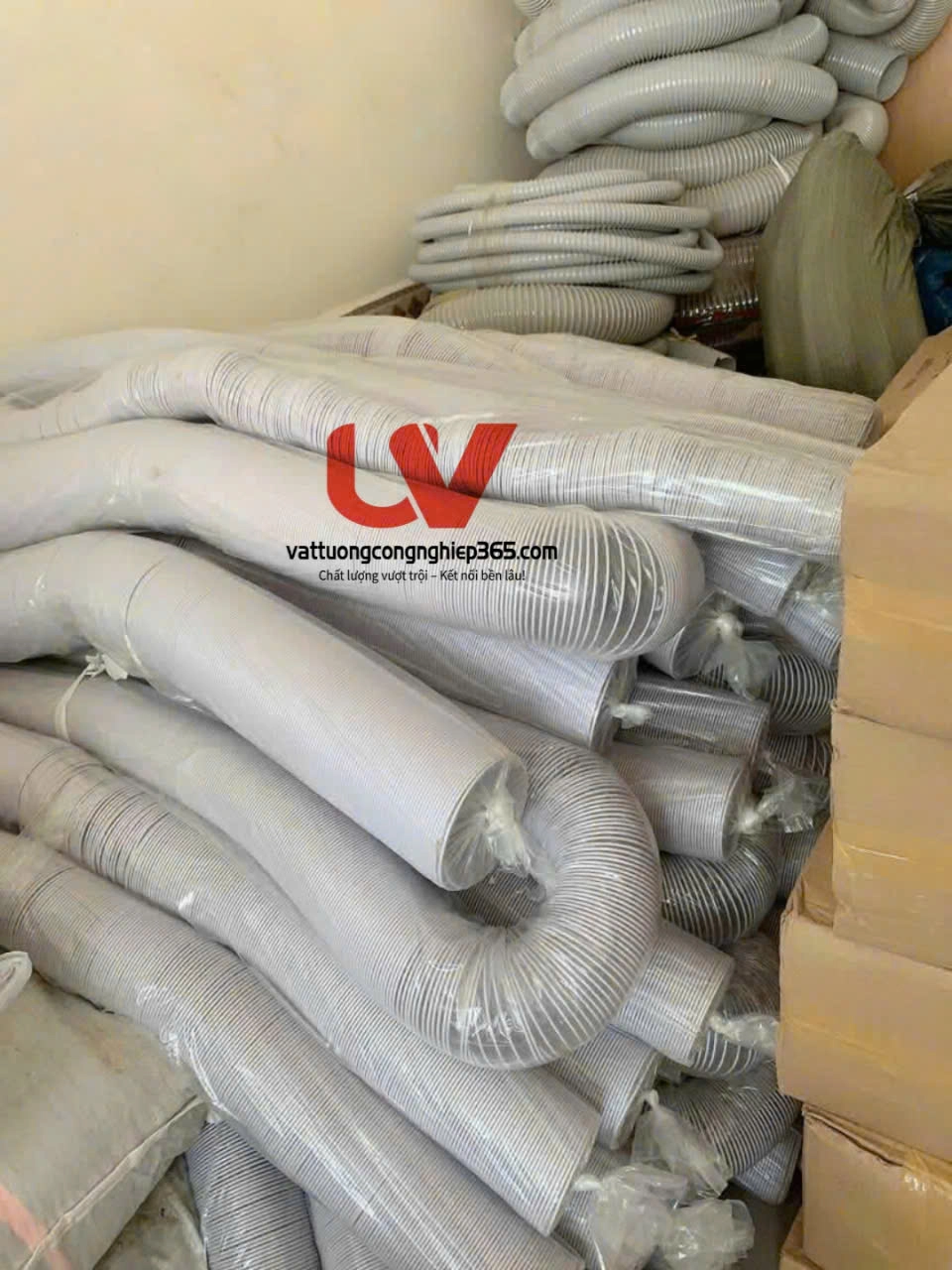 Phân phối ống hút bụi gỗ phi 200 uy tín