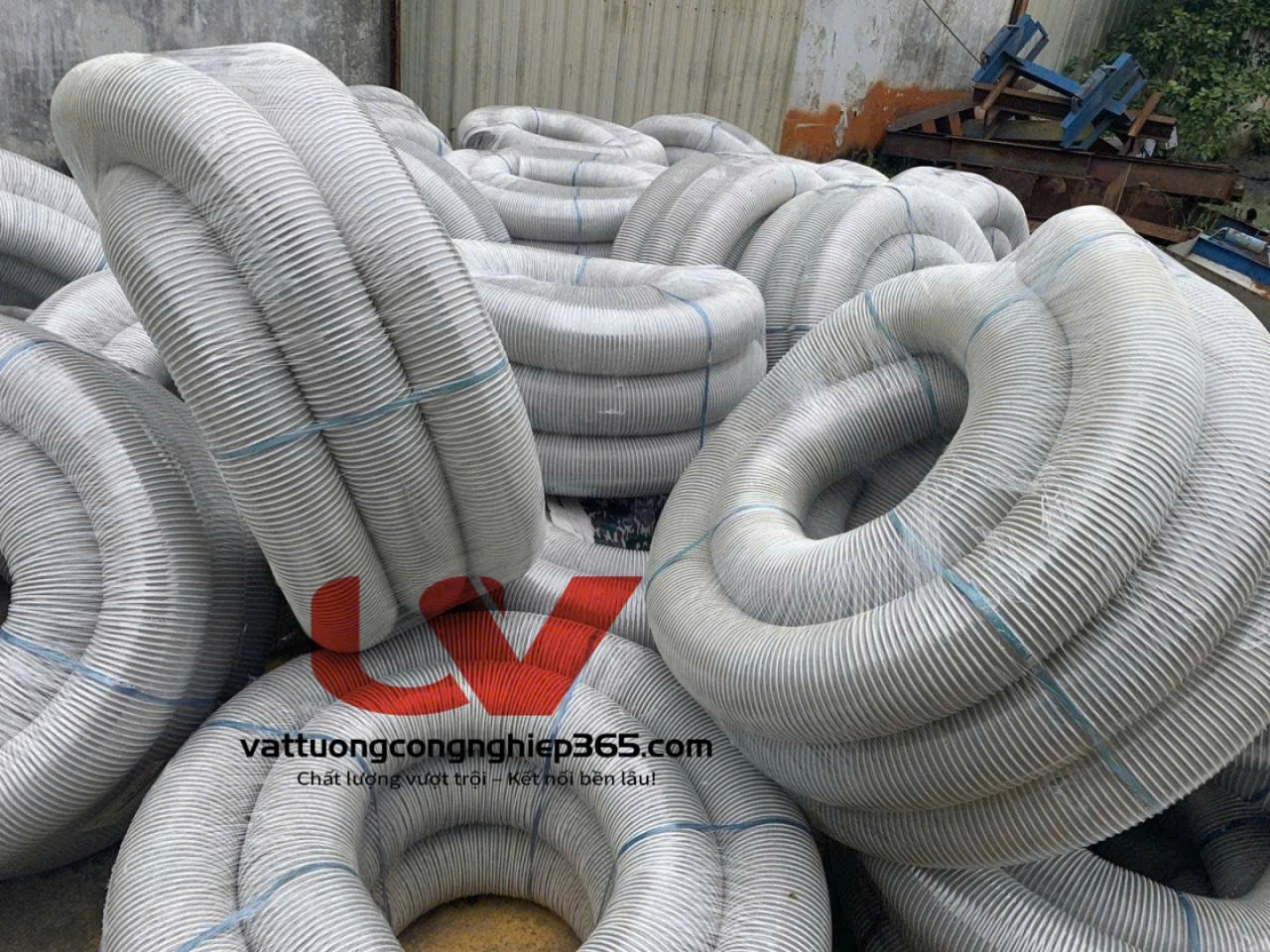 Địa chỉ bán ống hút bụi gỗ phi 80 uy tín