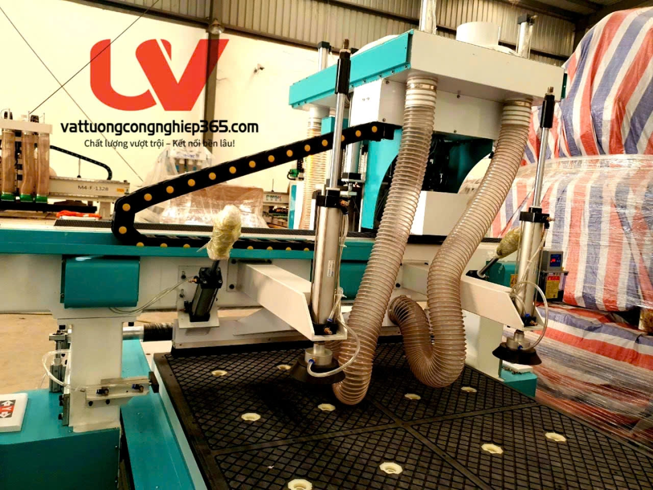 Địa chỉ uy tín mua ống hút bụi lõi đồng dùng lắp máy cnc hút bụi gỗ