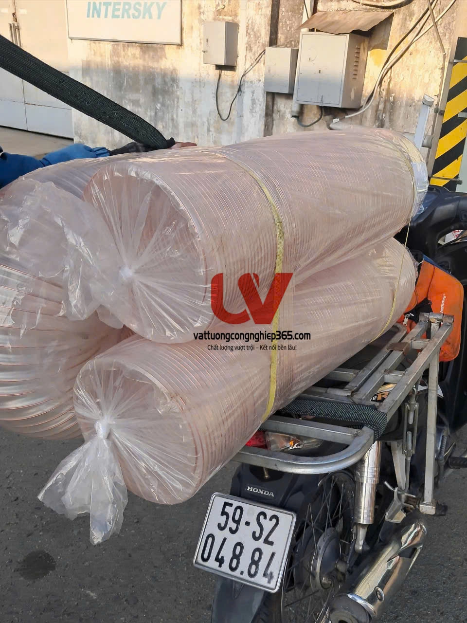Cung cấp ống hút bụi lõi đồng phi 325 lắp máy CNC