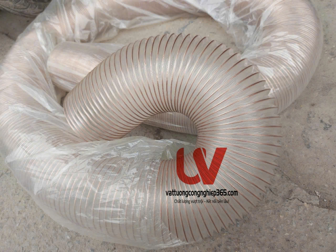 Ống hút bụi lõi đồng phi 65 lắp máy CNC