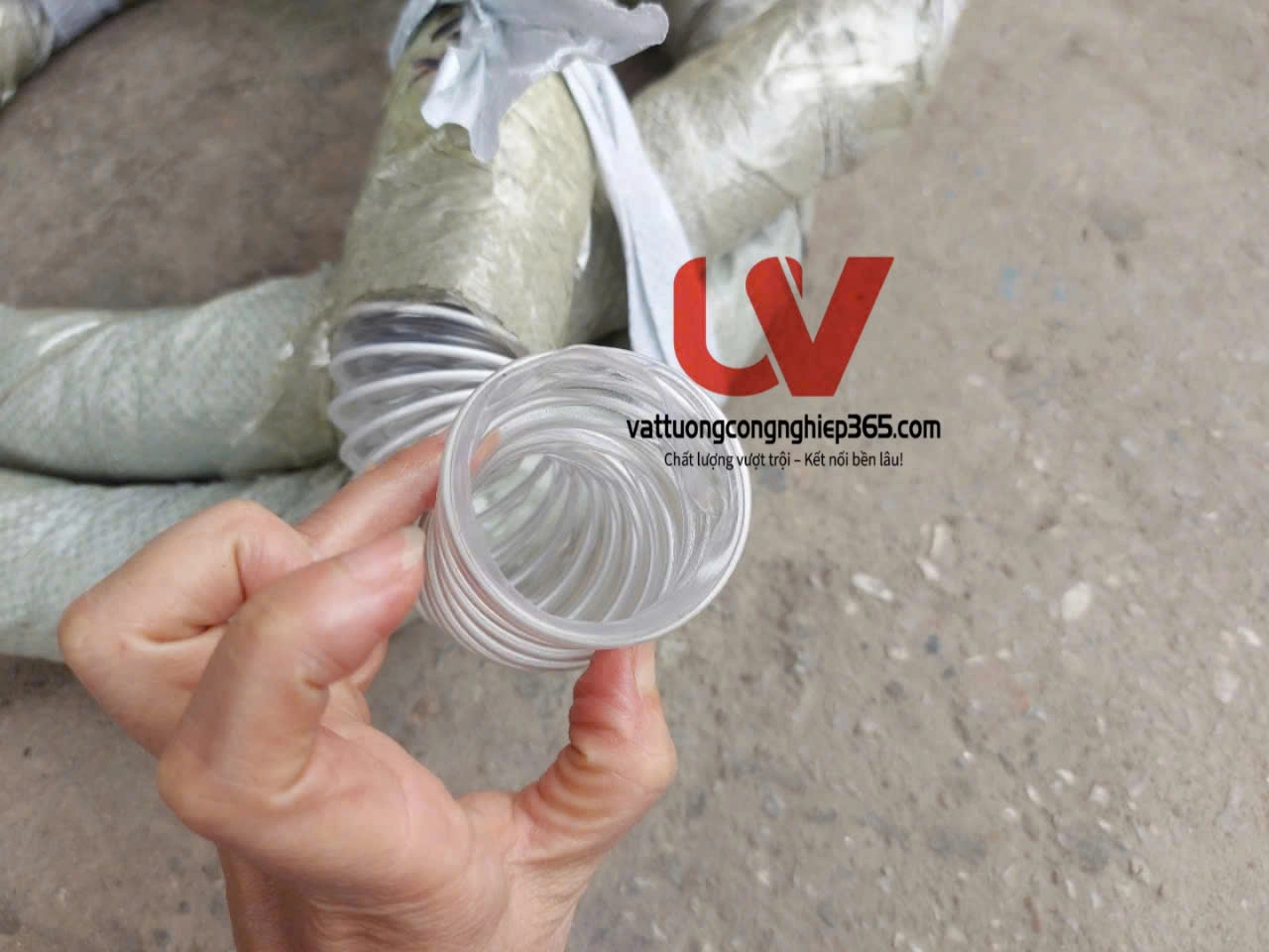 Phân phối ống hút bụi phi 60 dùng lắp máy CNC