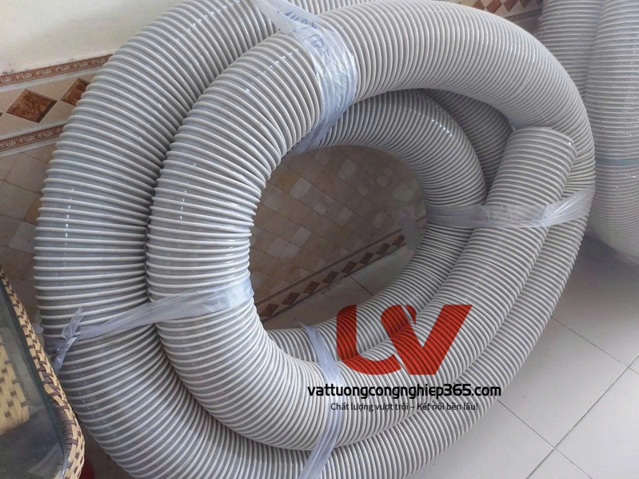 Cung cấp ống hút bụi xi măng phi 110 gia rẻ