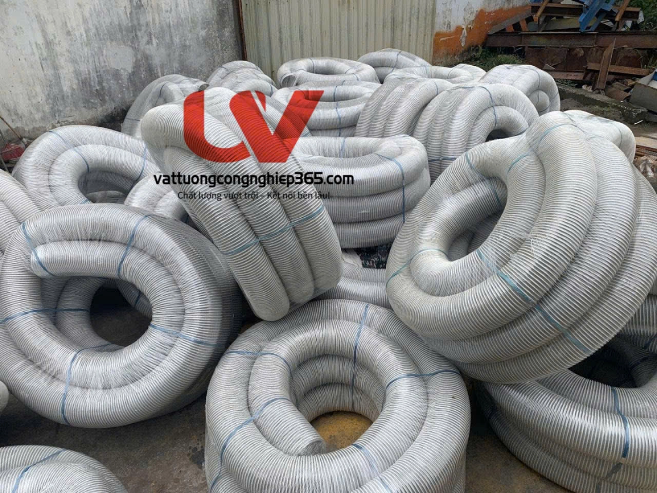 Mua ống hút bụi xi măng phi 114 giá rẻ