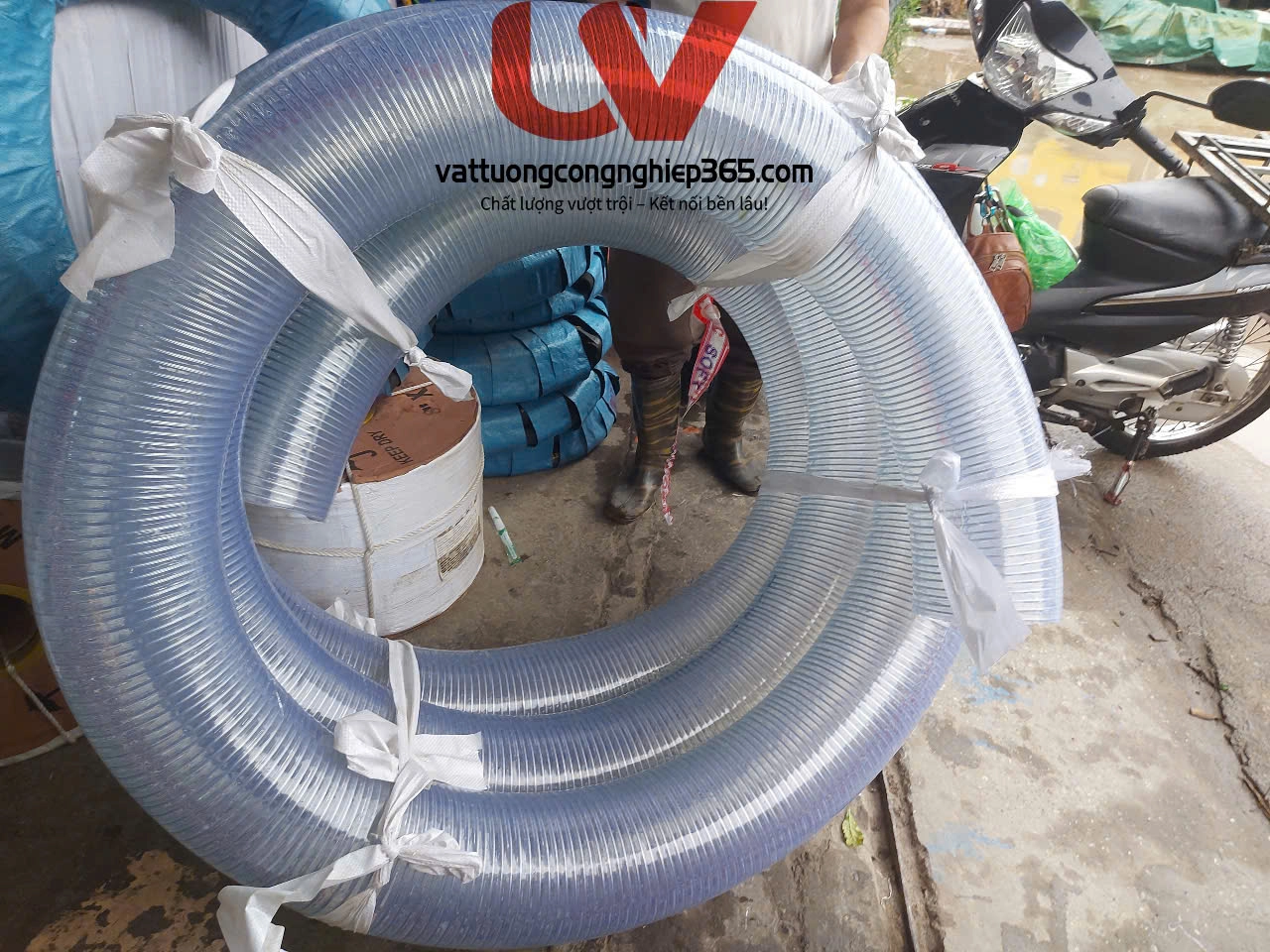 Phân phối ống nhựa mềm lõi thép phi 150 hút hạt điều