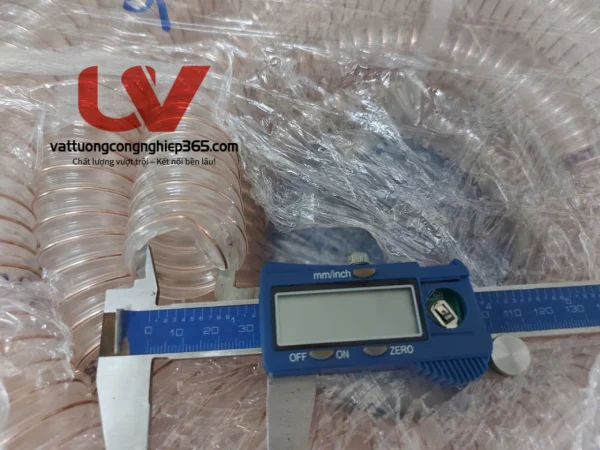 Cung cấp ống mềm dẫn bụi máy CNC D32 uy tín