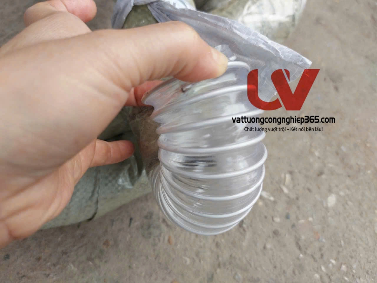 Cung cấp ống mềm máy hút bụi phi 76 tại Hà Nội