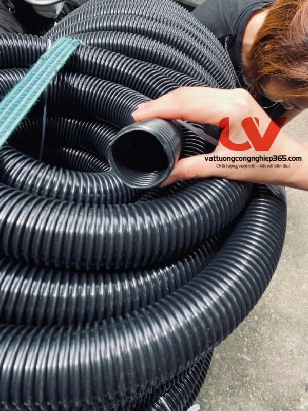 Phân phối ống mềm phi 32 lắp máy hút bụi elextronuc uy tín