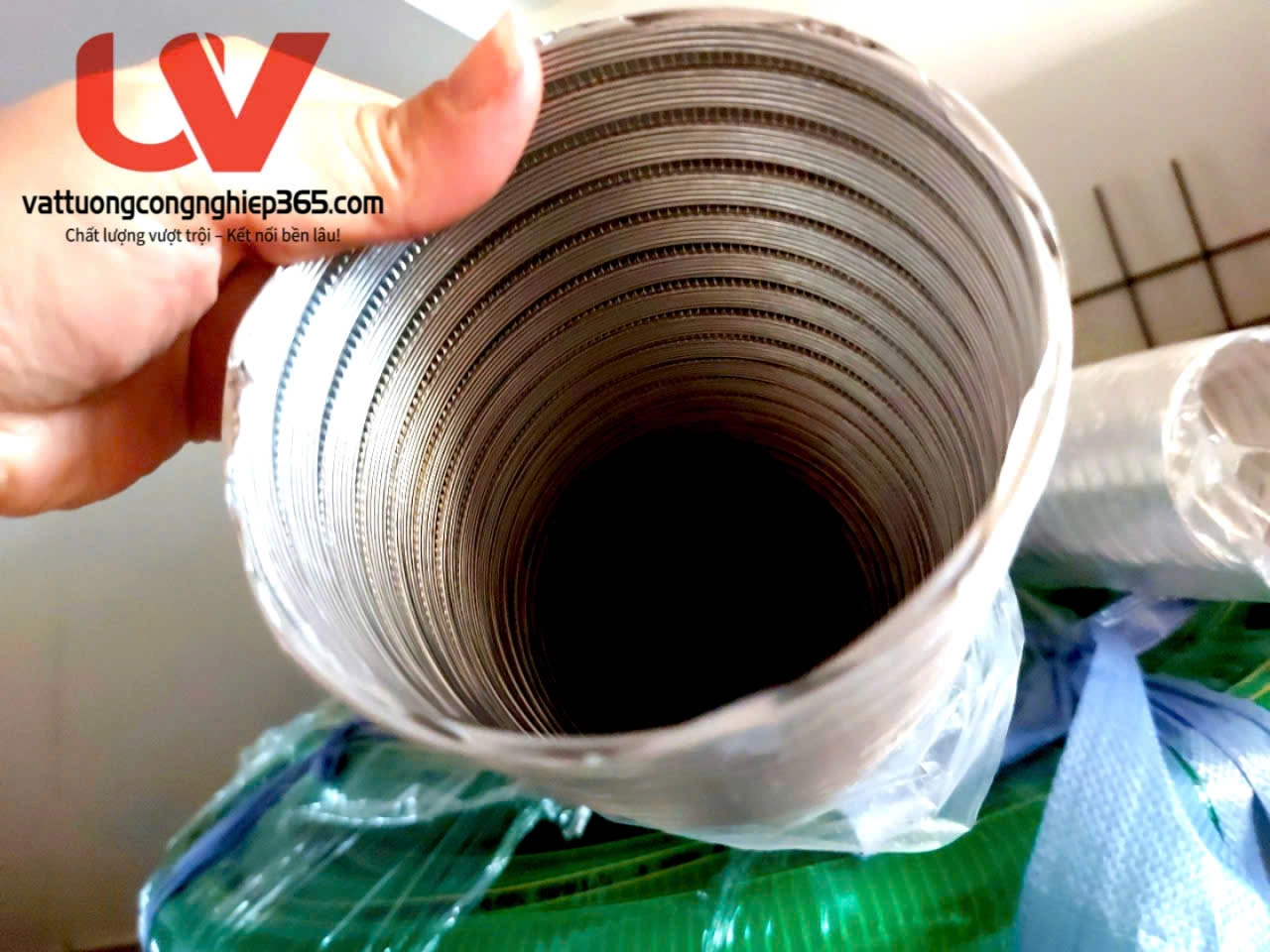 Cung cấp ống nhôm bán cứng phi 150 chịu nhiệt cao chống cháy tốt