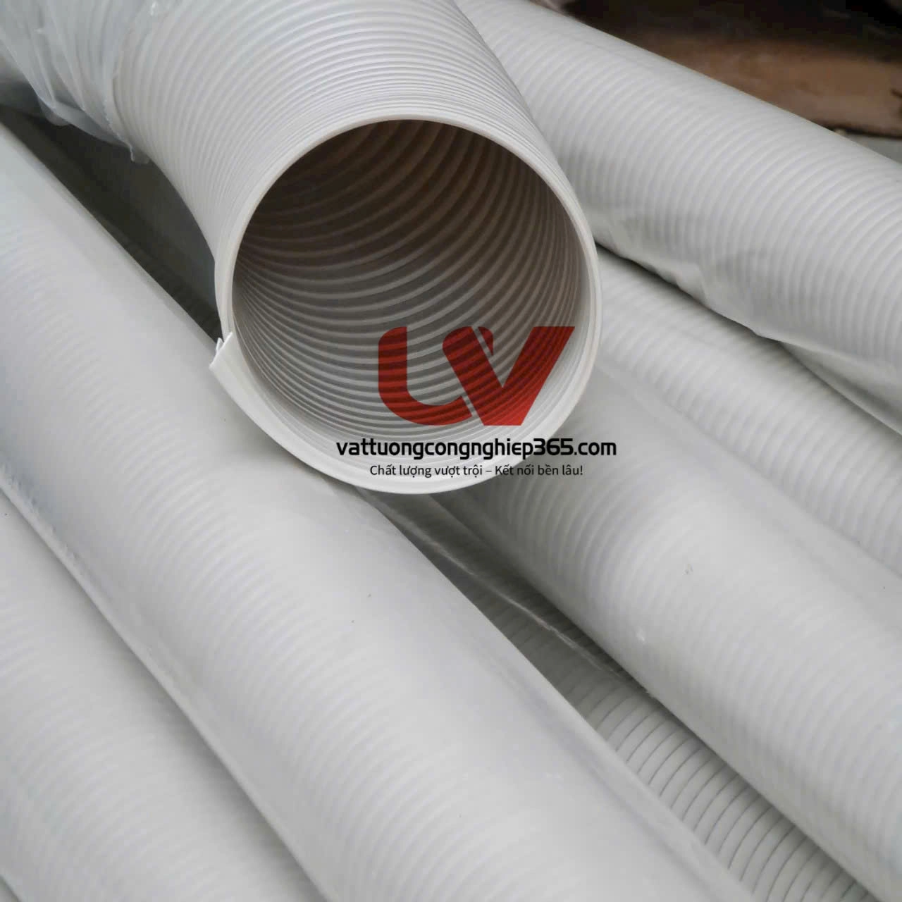 Địa chỉ cung cấp ống nhựa định hình phi 100 dẫn gió lạnh uy tín