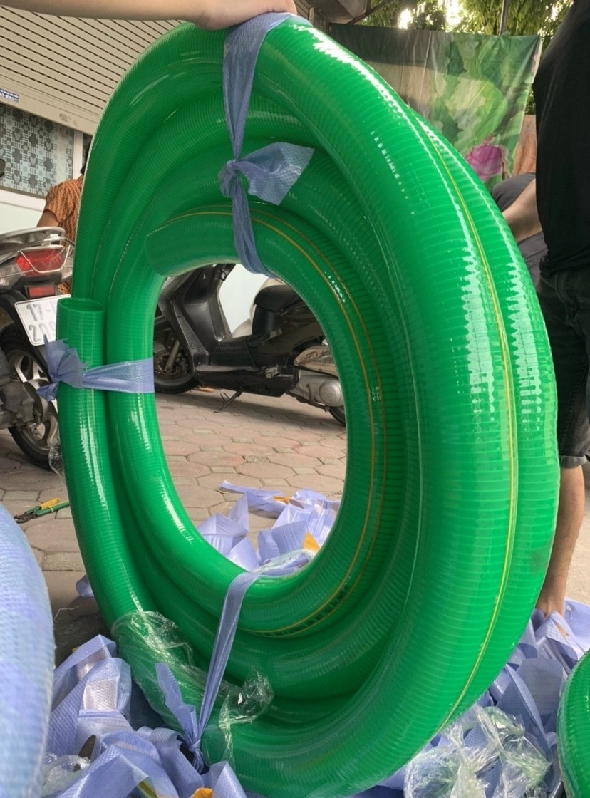 Ống nhựa lõi kẽm xanh phi 100 dùng hút bể phốt chuyên dùng để dẫn nước, hút nước thải môi trường 