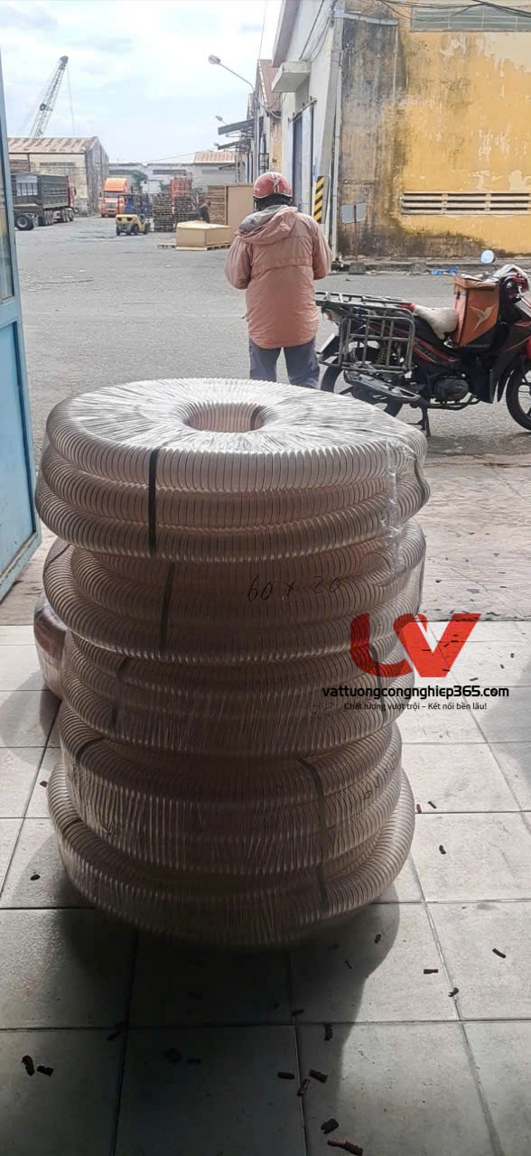 Phân phối ống nhựa lò xo lõi đồng phi 60 dùng hút bụi công nghiệp
