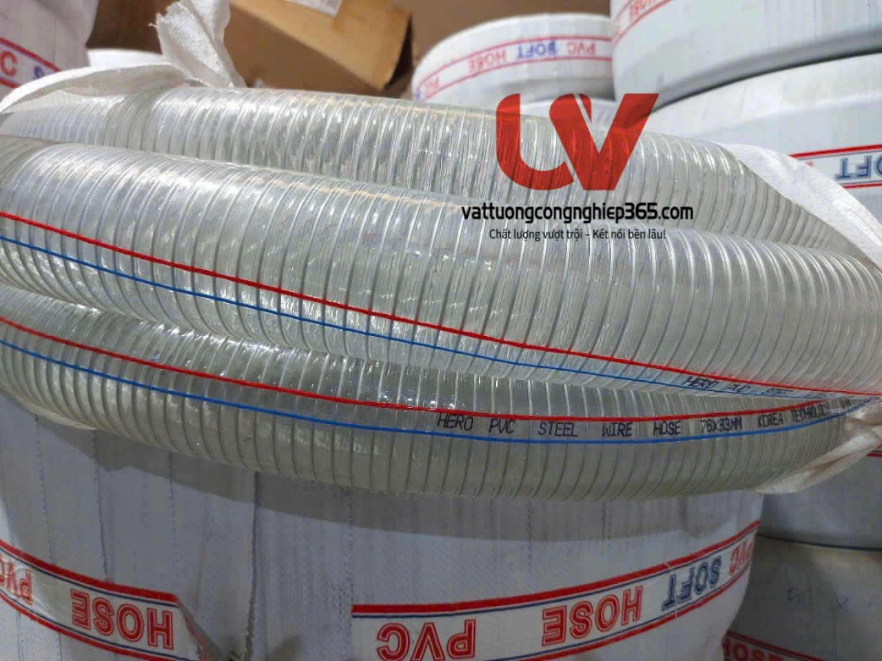 Nơi bán ống nhựa mềm lõi sắt D76 hút nước chịu áp lực cao