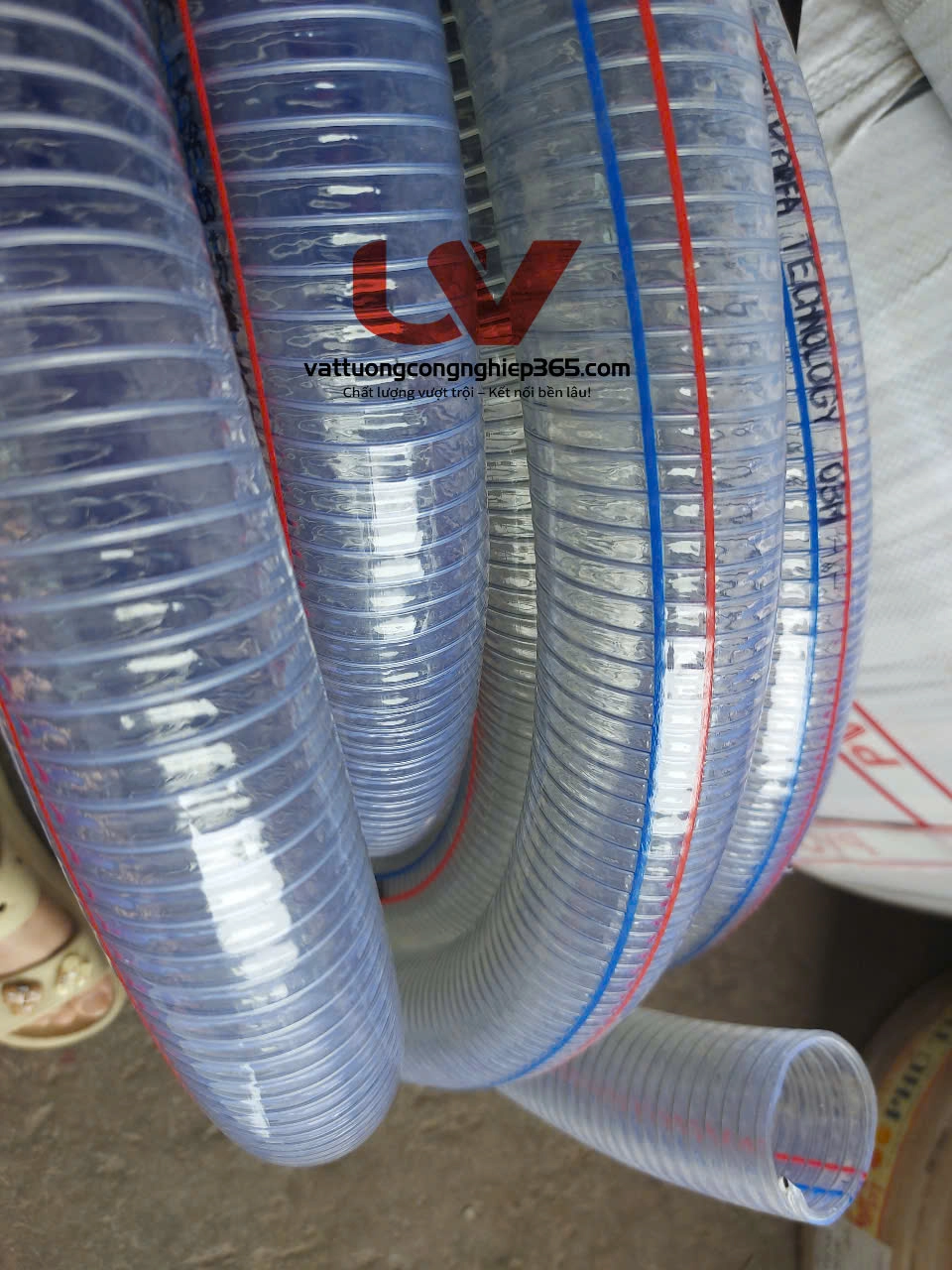 Mua ống nhựa mềm gân thép phi 48 chịu nhiệt ngay ở đây