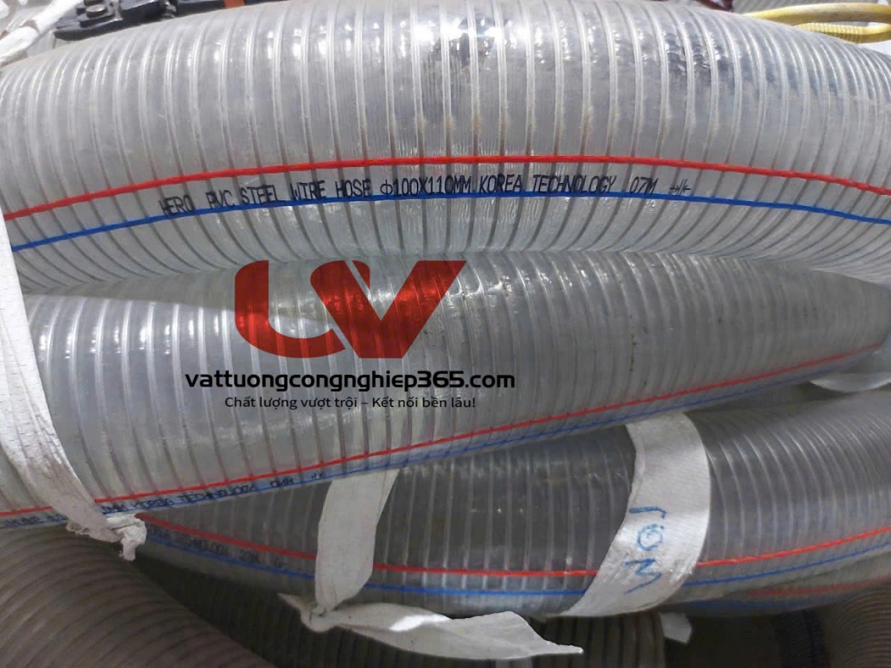 Địa chỉ cung cấp ống nhựa mềm lõi kẽm phi 100 uy tín