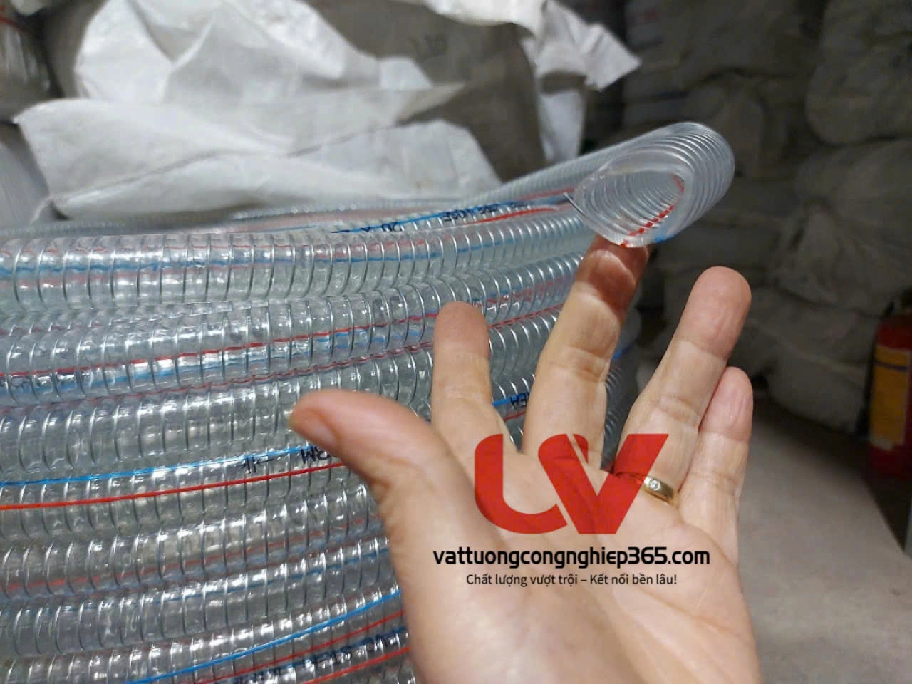 Cung cấp ống nhựa mềm lõi dắt phi 16 uy tín