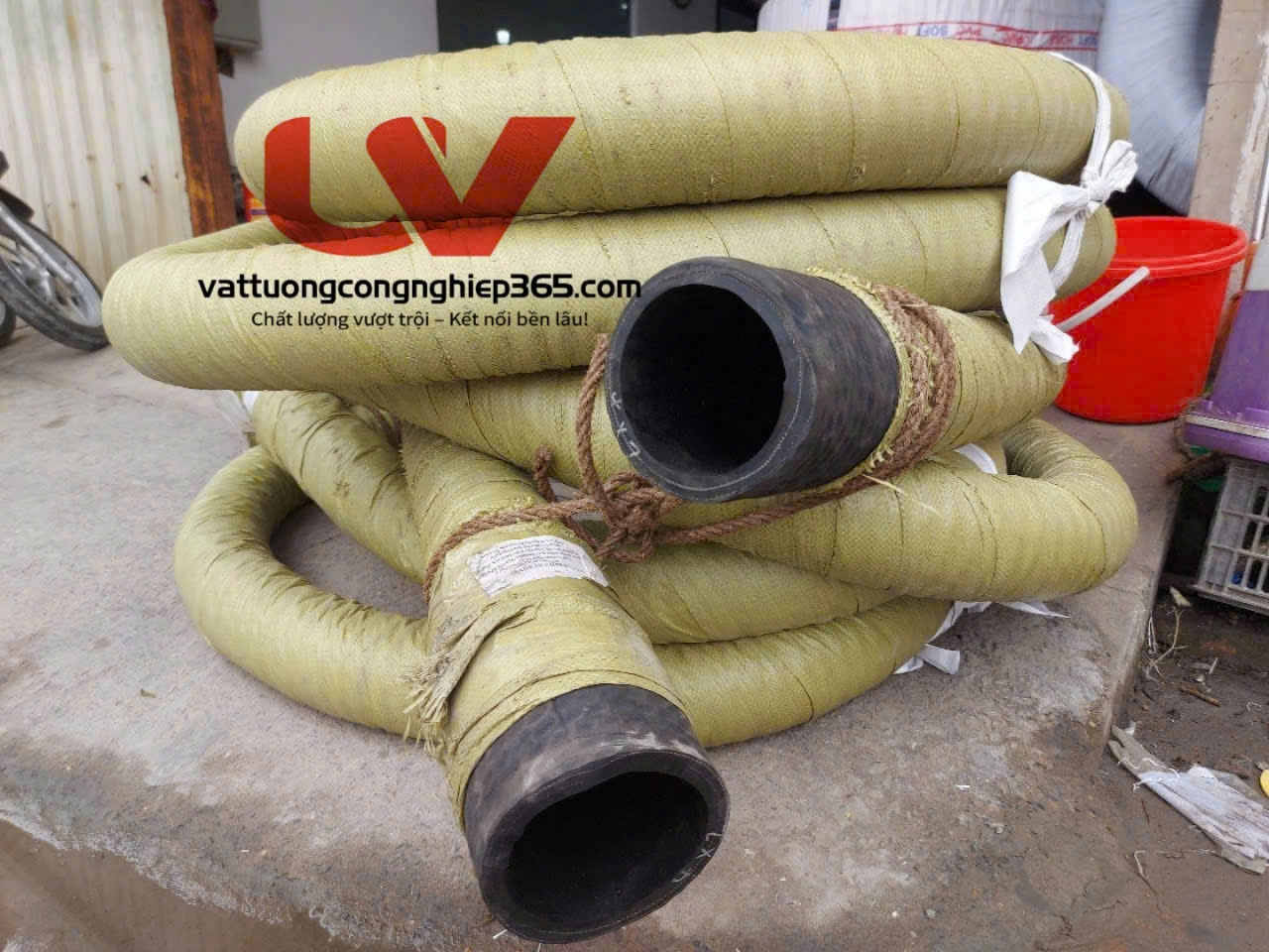 Ống xả xi măng cho xe bồn bơm xi. Dùng làm ống dẫn xả xi măng cho các nhà máy sản xuất xi măng