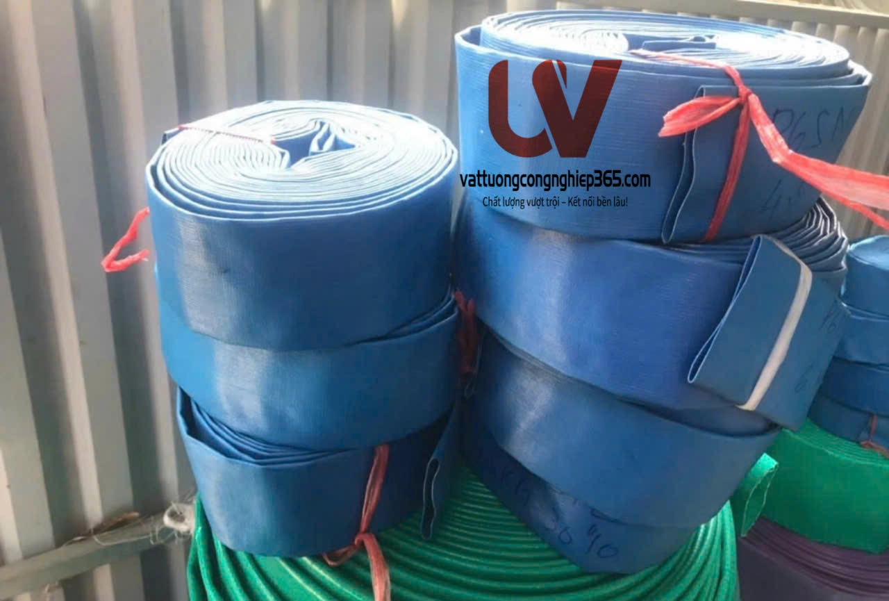 Ống bạt xanh phi 150 để xả nước cho các công trình xây dựng nhà cửa, dẫn nước ao – hồ, xả bùn, tưới tiêu trong nông nghiệp, cấp thoát nước