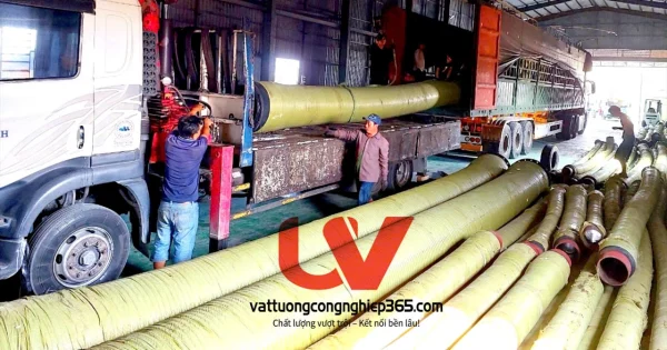 Sùng cao su hút cát 273 chuyên đươc sử dụng dể hút cát, sỏi trên sông, biển, chịu áp lưc cao. chiu mài mòn