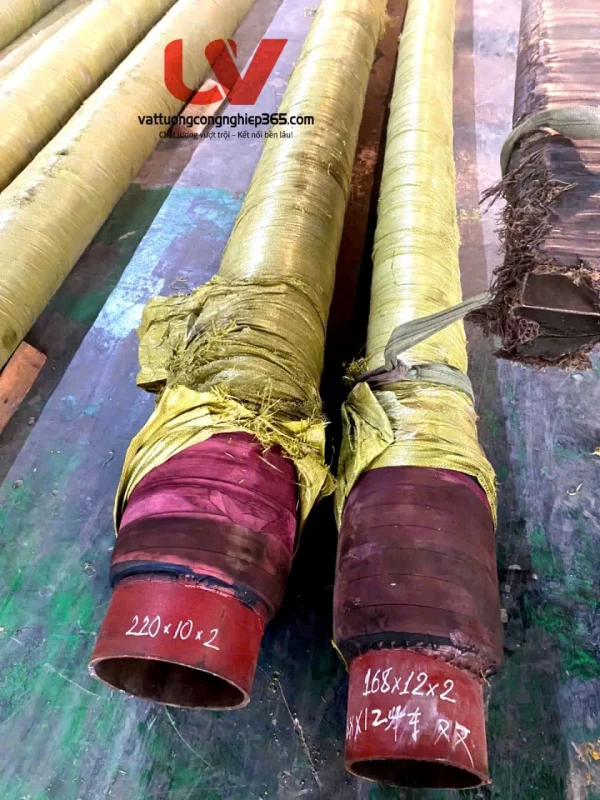 Sùng cao su D220, D200, D168 được sử dụng trong lĩnh vực xây dựng, sử dụng trong nhà máy thủy điện. Dùng cho các tàu thuyền hút cát trên sông, biển