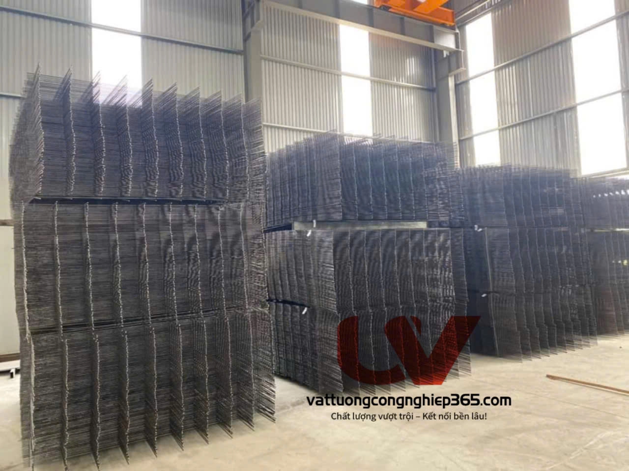 Nhận sản xuất lưới hàn 4mm ô 100*100 dạng tấm, dạng cuộn có sẵn