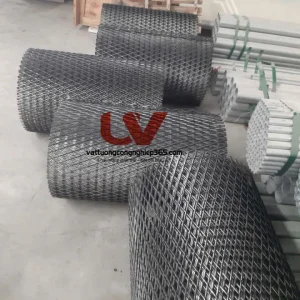 Sản xuất lưới dập giãn XG32 dạng tấm, cuộn uy tín