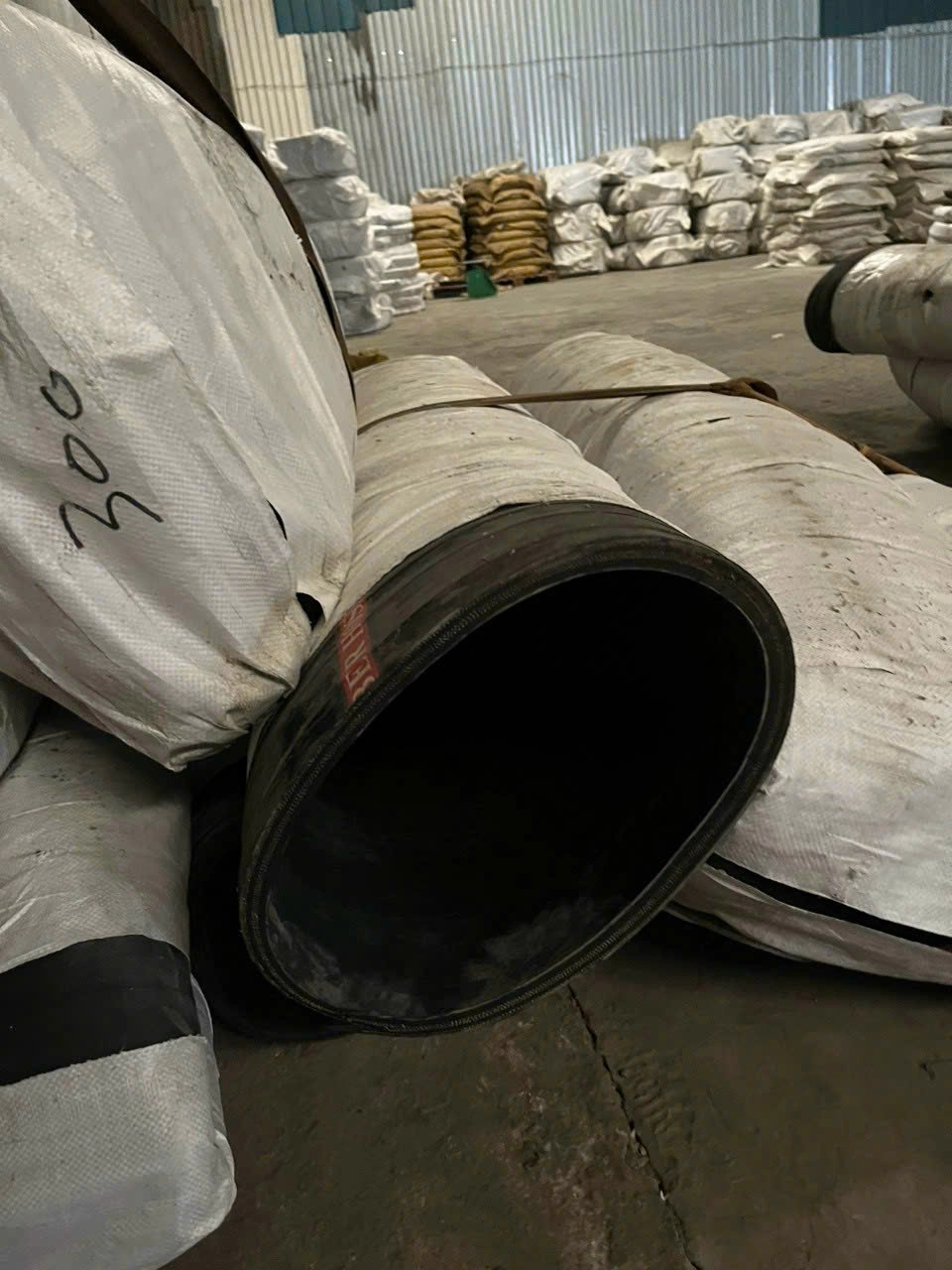 Địa chỉ mua ống cao su bố vải phi 300 xả cát chống nổ, chịu mài mòn tại hồ chí minh